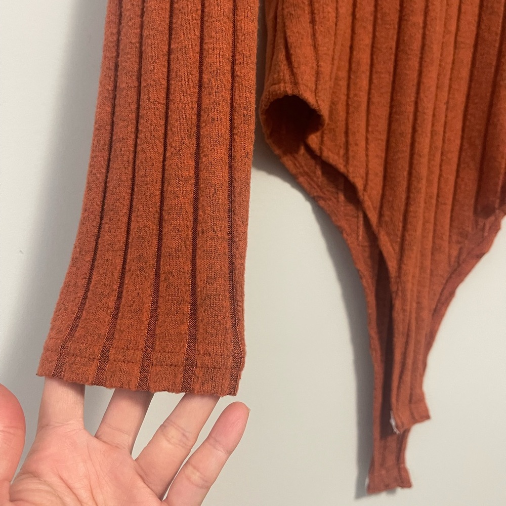 Your Style Rust Orange Ribbed Long Sleeves Bodysuit Large - Picture 5 of 8
